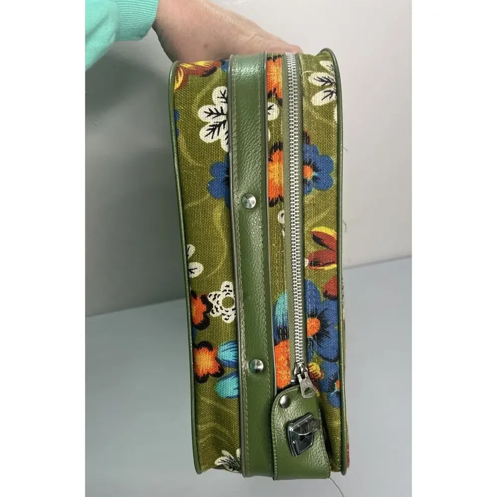 Vintage 1960s Floral Green Bantam Travel Bag Suitcase Retro Mod
